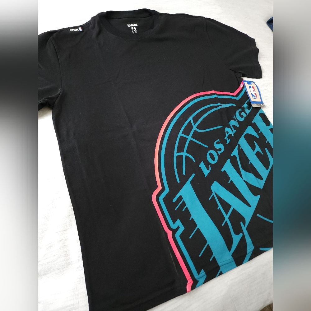 UNK Los Angeles Lakers T-Shirt Size:Large